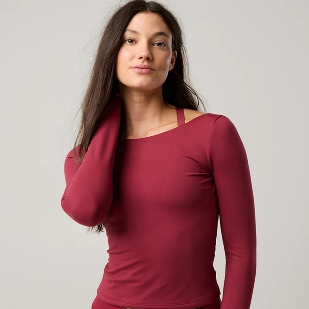 OFFLINE By Aerie The Hugger Long Sleeve Open Back T-Shirt